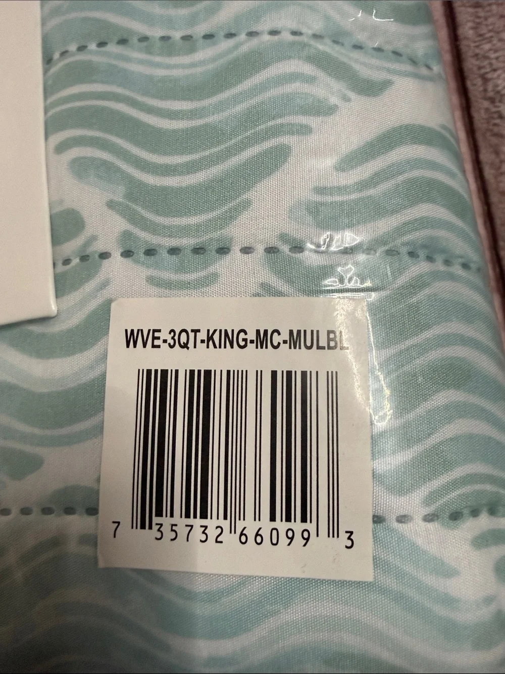 King Reversible Quilt Set - Light Aqua Wave